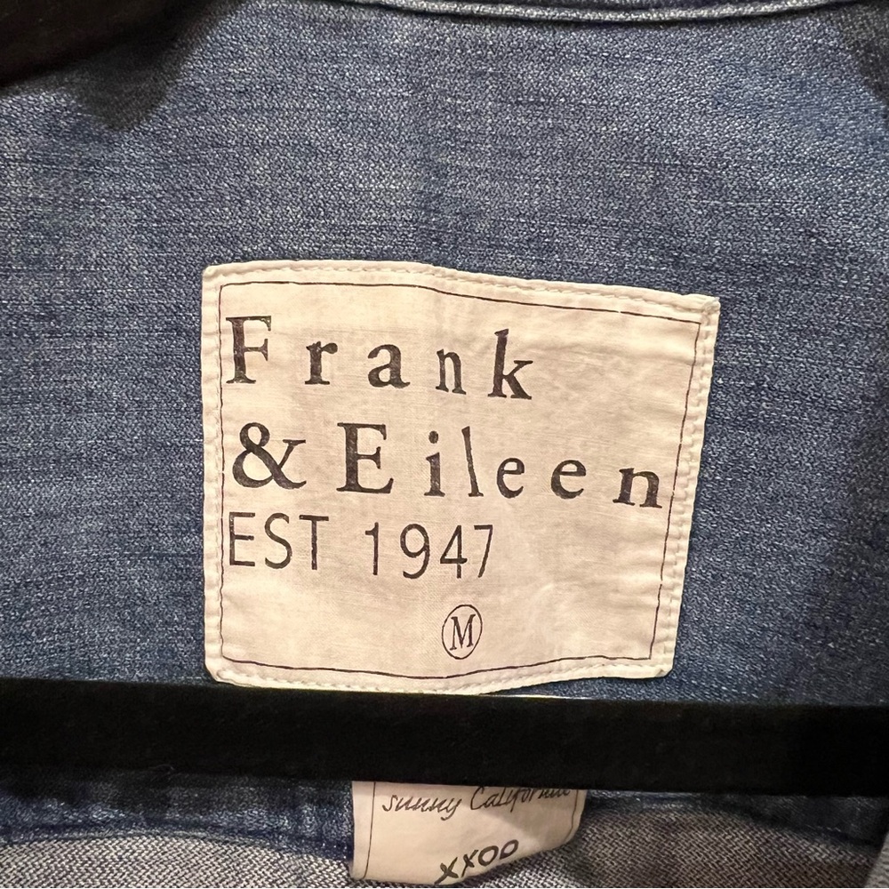 NWOT Frank and Eileen Frank & Eileen Fiona Sleeveless Shirt Stonewash Indigo - Picture 7 of 9